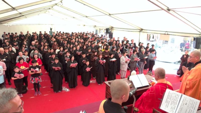 正授三皈五戒 Transmission of 3 Refuges & 5 Precepts